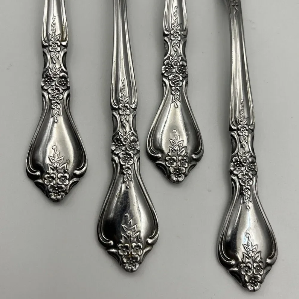 Set of 4 Oneida Distinction Deluxe KENNETT SQUARE Stainless Forks